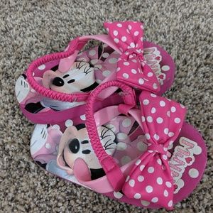 Minnie mouse flip flops